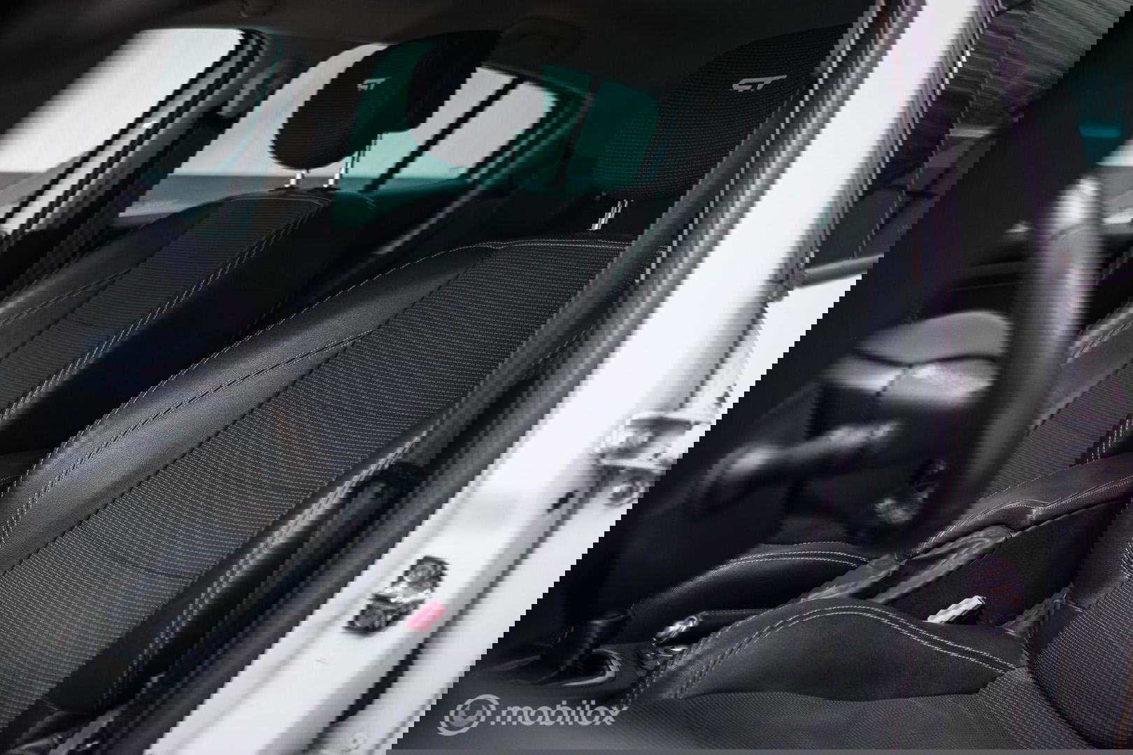 Renault Mégane 2.0 TCe GT 180 pk | Uniek | NAP NL auto | Hot Hatch | A-Z onderhouden | Xenon | RS |