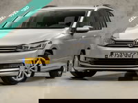 Volkswagen Touran - 1.5 TSI Comfortline 7 Persoons 150Pk Automaat (APPLE CARPLAY, GROOT NAVI, CAMERA, TREKHAAK, ADAPTIVE CRUISE, SPORTSTOELEN, GETINT GLAS, PARKEERSENSOREN, NIEUWSTAAT)