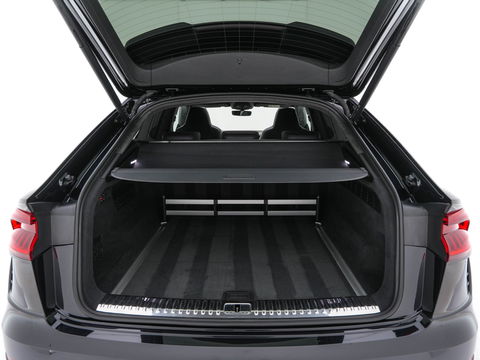 Audi RS Q8 4.0 TFSI quattro *MILLTEK | CERAMIC-BRAKES | PANO | HEAD-UP | CARBON-PACK | LEATHER | MEMORY-PACK | 4-WHEEL-STEERING | AIR-SUSPENSION | BANG&OLFUSEN | ADAPTIVE-CRUISE | BLINDSPOT | TOP-VIEW | SOFT-CLOSE | NIG