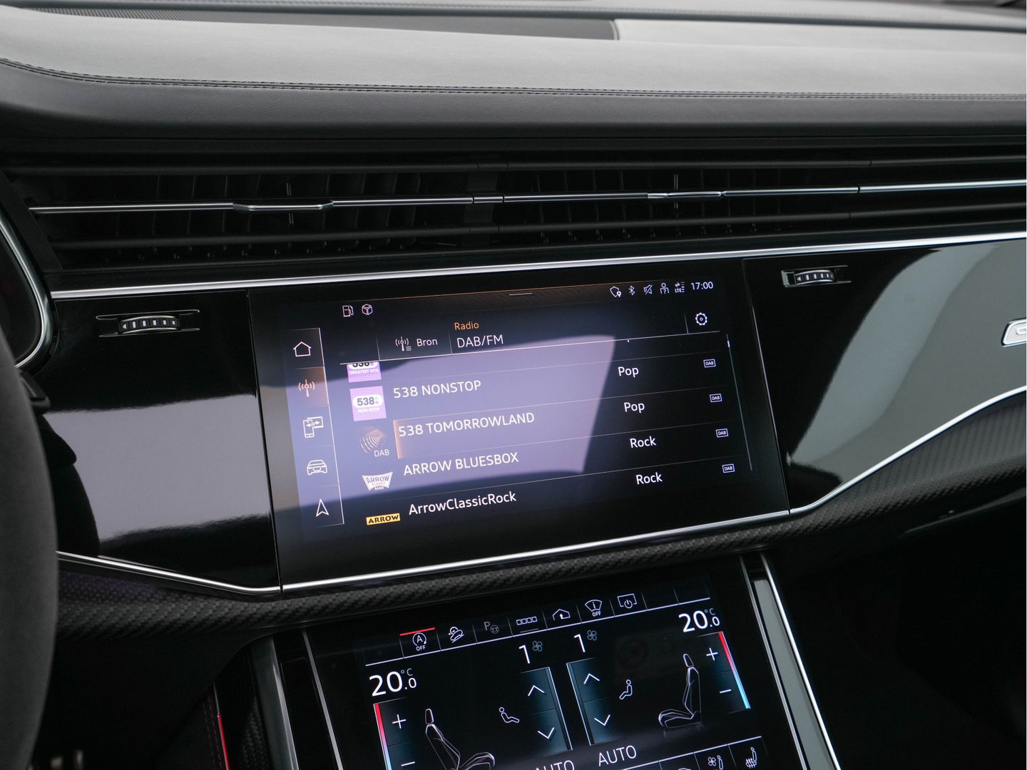 Audi RS Q8 4.0 TFSI quattro *MILLTEK | CERAMIC-BRAKES | PANO | HEAD-UP | CARBON-PACK | LEATHER | MEMORY-PACK | 4-WHEEL-STEERING | AIR-SUSPENSION | BANG&OLFUSEN | ADAPTIVE-CRUISE | BLINDSPOT | TOP-VIEW | SOFT-CLOSE | NIG