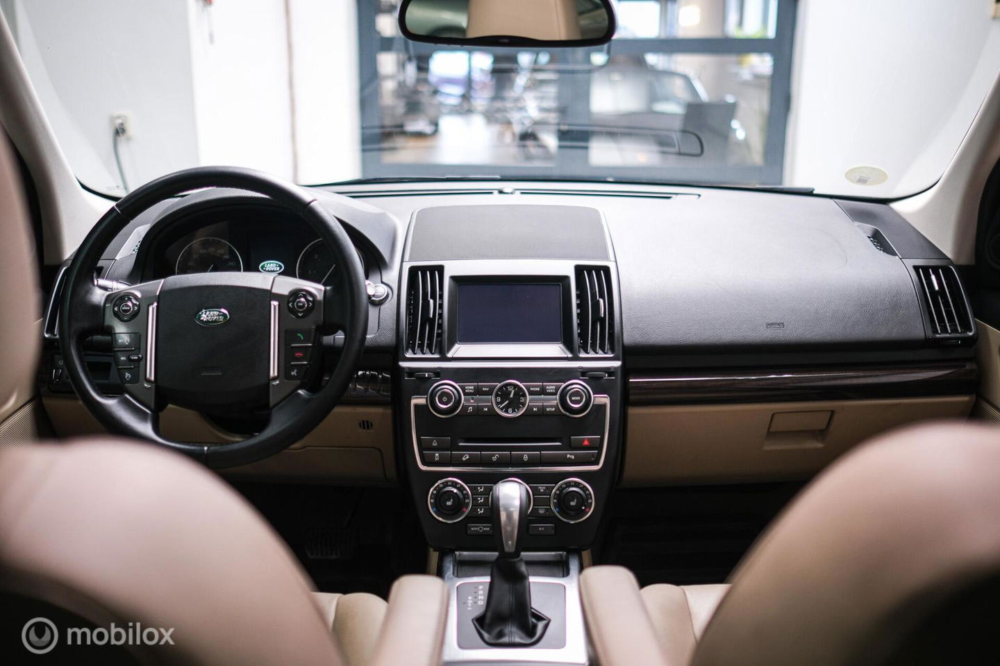 Land Rover Freelander 2.2 SD4 HSE | Dealer oh | Nieuwe D-riem | NL auto NAP | LED | 2013 | Cruise | Leder | Memory | Panoramadak |