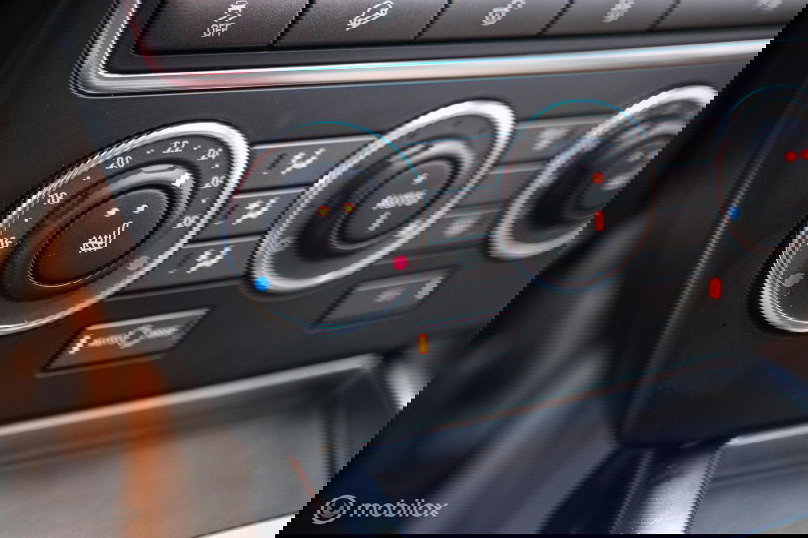 Land Rover Freelander 2.2 SD4 HSE | Dealer oh | Nieuwe D-riem | NL auto NAP | LED | 2013 | Cruise | Leder | Memory | Panoramadak |