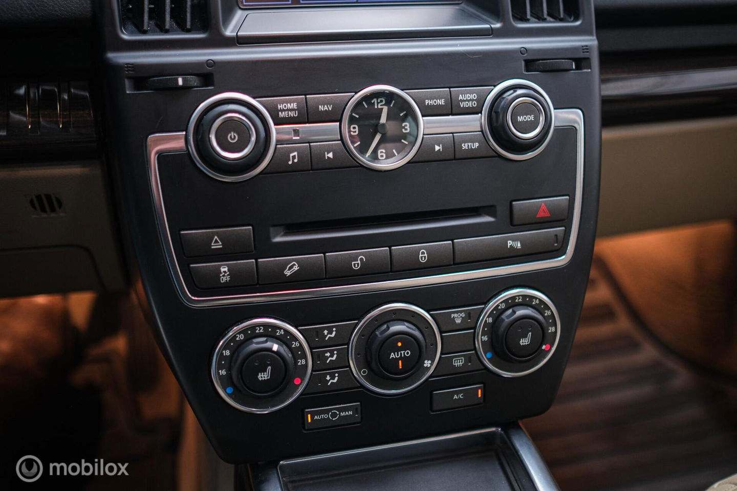 Land Rover Freelander 2.2 SD4 HSE | Dealer oh | Nieuwe D-riem | NL auto NAP | LED | 2013 | Cruise | Leder | Memory | Panoramadak |