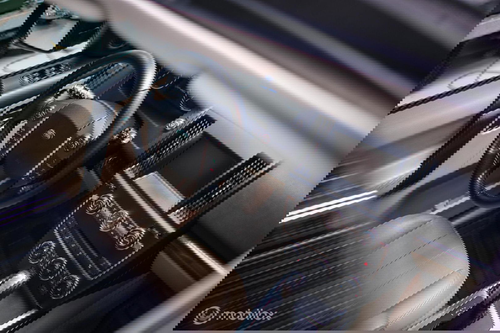 Land Rover Freelander 2.2 SD4 HSE | Dealer oh | Nieuwe D-riem | NL auto NAP | LED | 2013 | Cruise | Leder | Memory | Panoramadak |