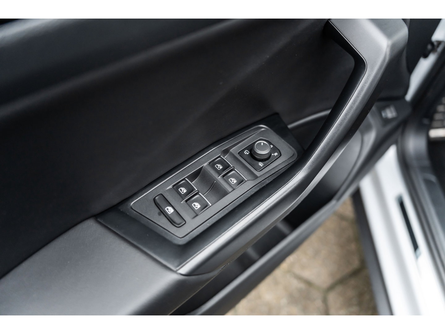 Volkswagen T-Roc 2.0 TSI 4Motion R PANO AKRA KEYLESS LEDER