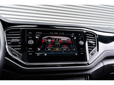 Volkswagen T-Roc 2.0 TSI 4Motion R PANO AKRA KEYLESS LEDER