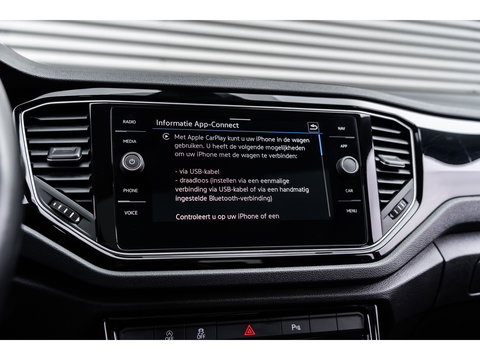 Volkswagen T-Roc 2.0 TSI 4Motion R PANO AKRA KEYLESS LEDER