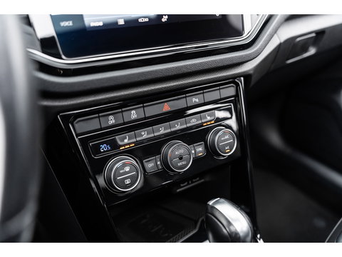 Volkswagen T-Roc 2.0 TSI 4Motion R PANO AKRA KEYLESS LEDER