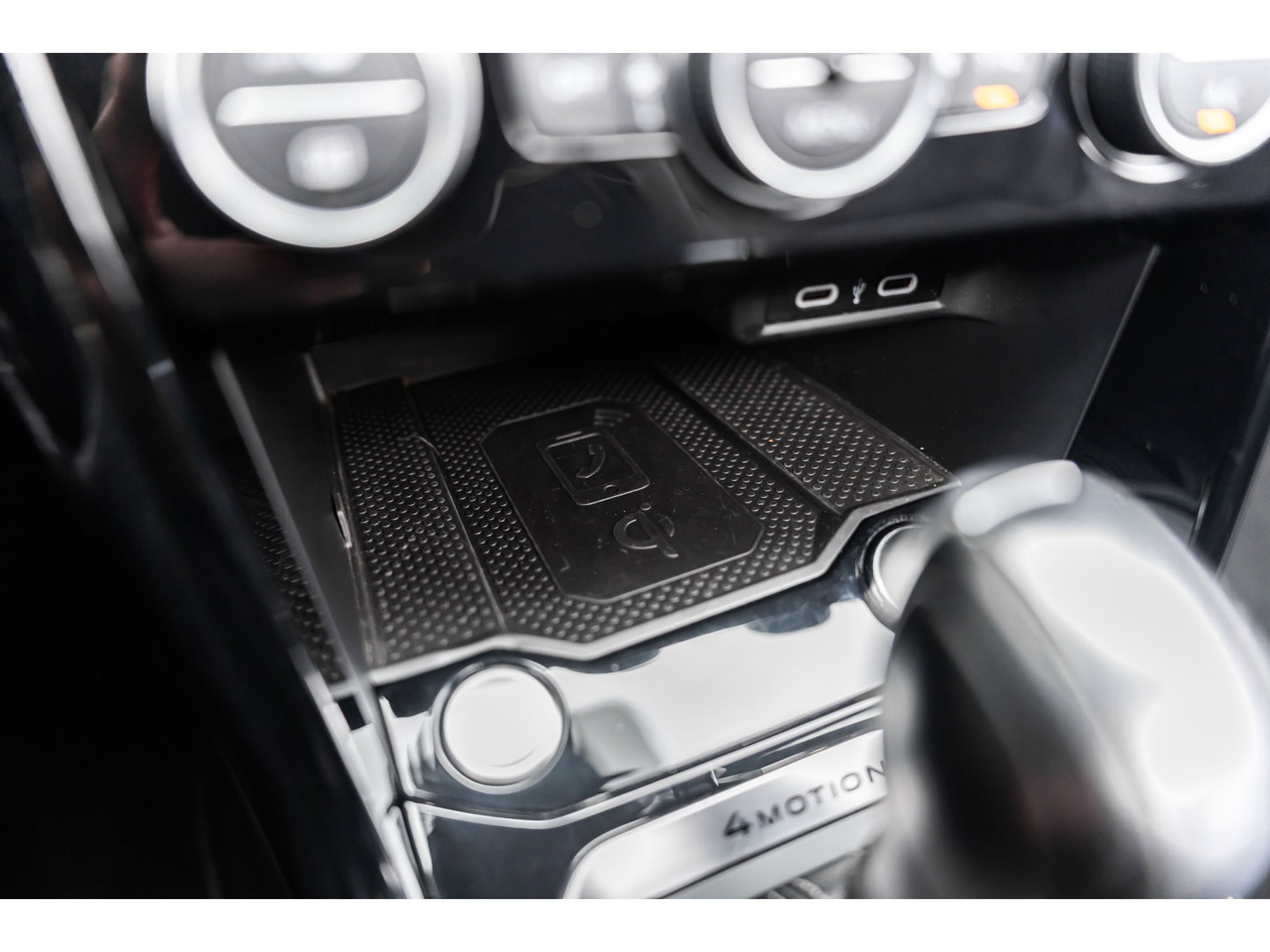 Volkswagen T-Roc 2.0 TSI 4Motion R PANO AKRA KEYLESS LEDER