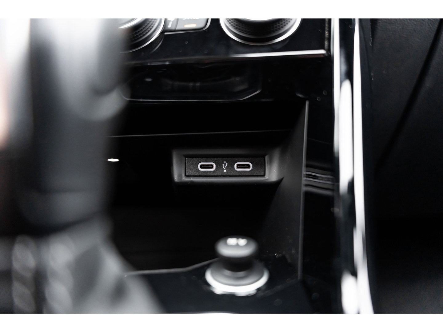 Volkswagen T-Roc 2.0 TSI 4Motion R PANO AKRA KEYLESS LEDER