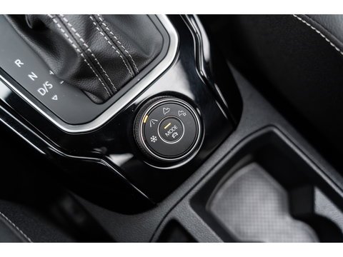 Volkswagen T-Roc 2.0 TSI 4Motion R PANO AKRA KEYLESS LEDER