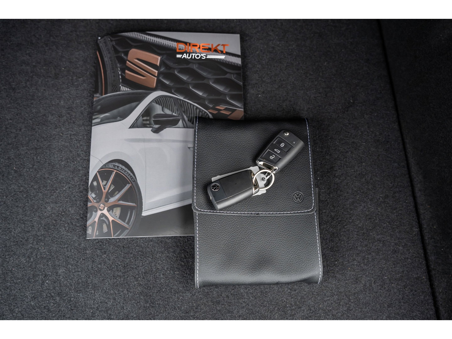 Volkswagen T-Roc 2.0 TSI 4Motion R PANO AKRA KEYLESS LEDER