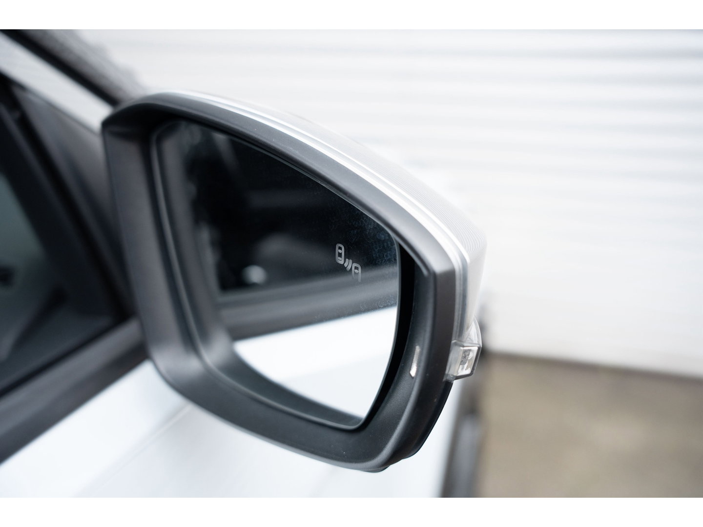 Volkswagen T-Roc 2.0 TSI 4Motion R PANO AKRA KEYLESS LEDER