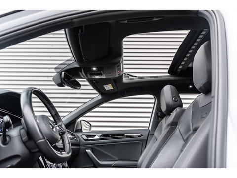 Volkswagen T-Roc 2.0 TSI 4Motion R PANO AKRA KEYLESS LEDER