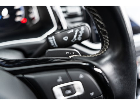 Volkswagen T-Roc 2.0 TSI 4Motion R PANO AKRA KEYLESS LEDER