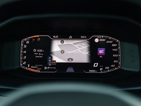 CUPRA Leon ST 2.0 TSI 4DRIVE PANO CAMERA BEATS TREKH. KEYLESS