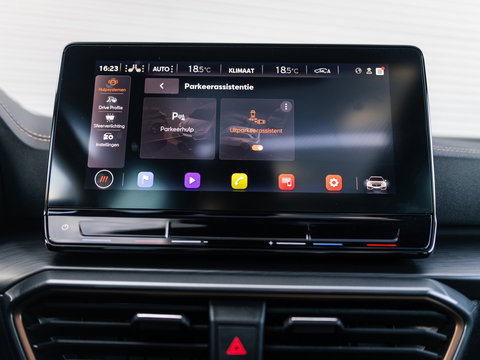 CUPRA Leon ST 2.0 TSI 4DRIVE PANO CAMERA BEATS TREKH. KEYLESS