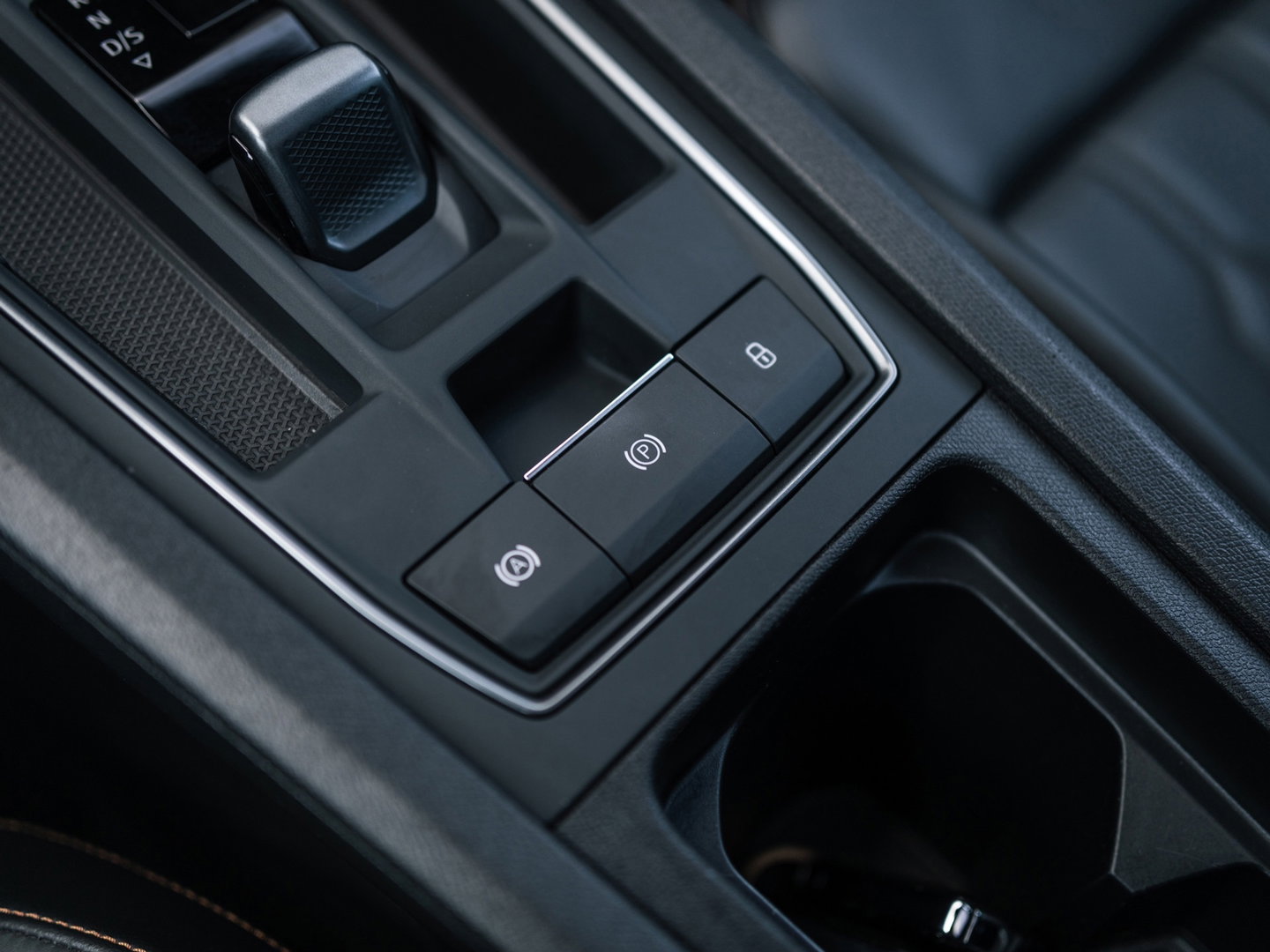 CUPRA Leon ST 2.0 TSI 4DRIVE PANO CAMERA BEATS TREKH. KEYLESS