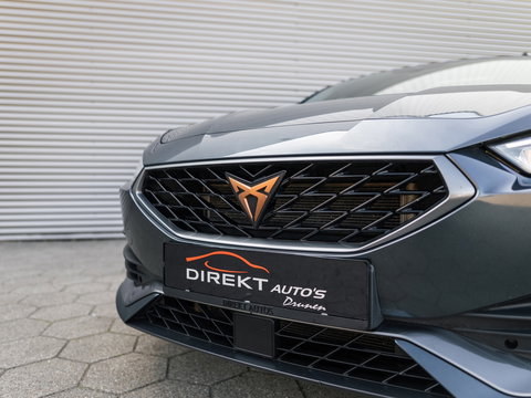 CUPRA Leon ST 2.0 TSI 4DRIVE PANO CAMERA BEATS TREKH. KEYLESS