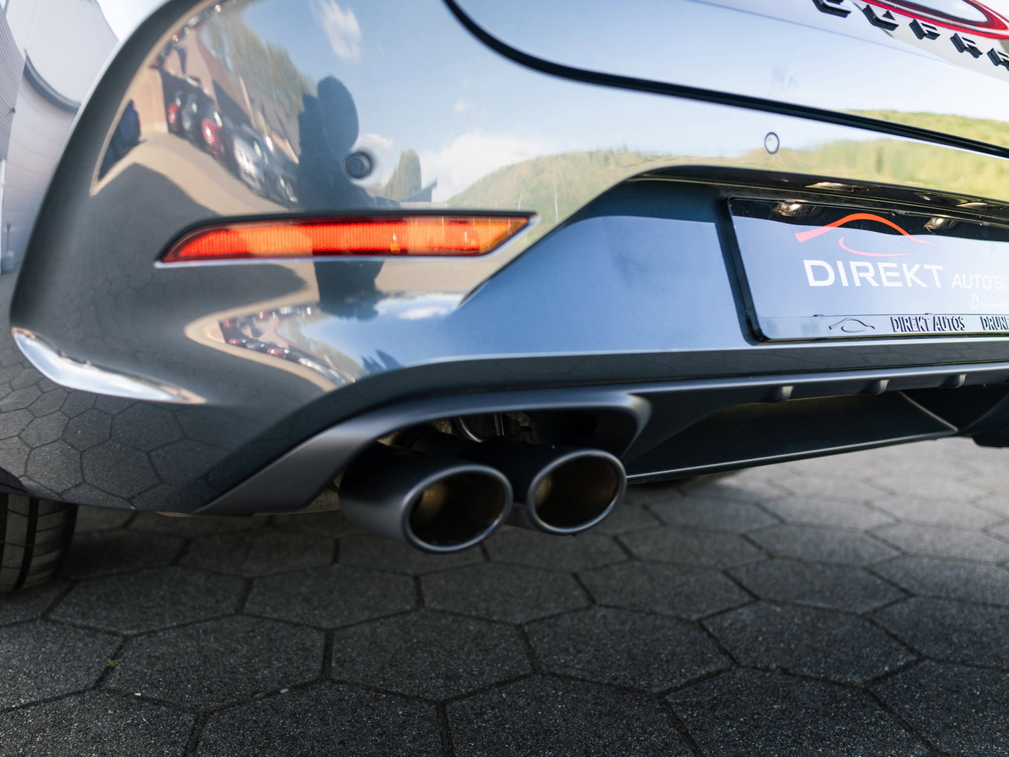 CUPRA Leon ST 2.0 TSI 4DRIVE PANO CAMERA BEATS TREKH. KEYLESS