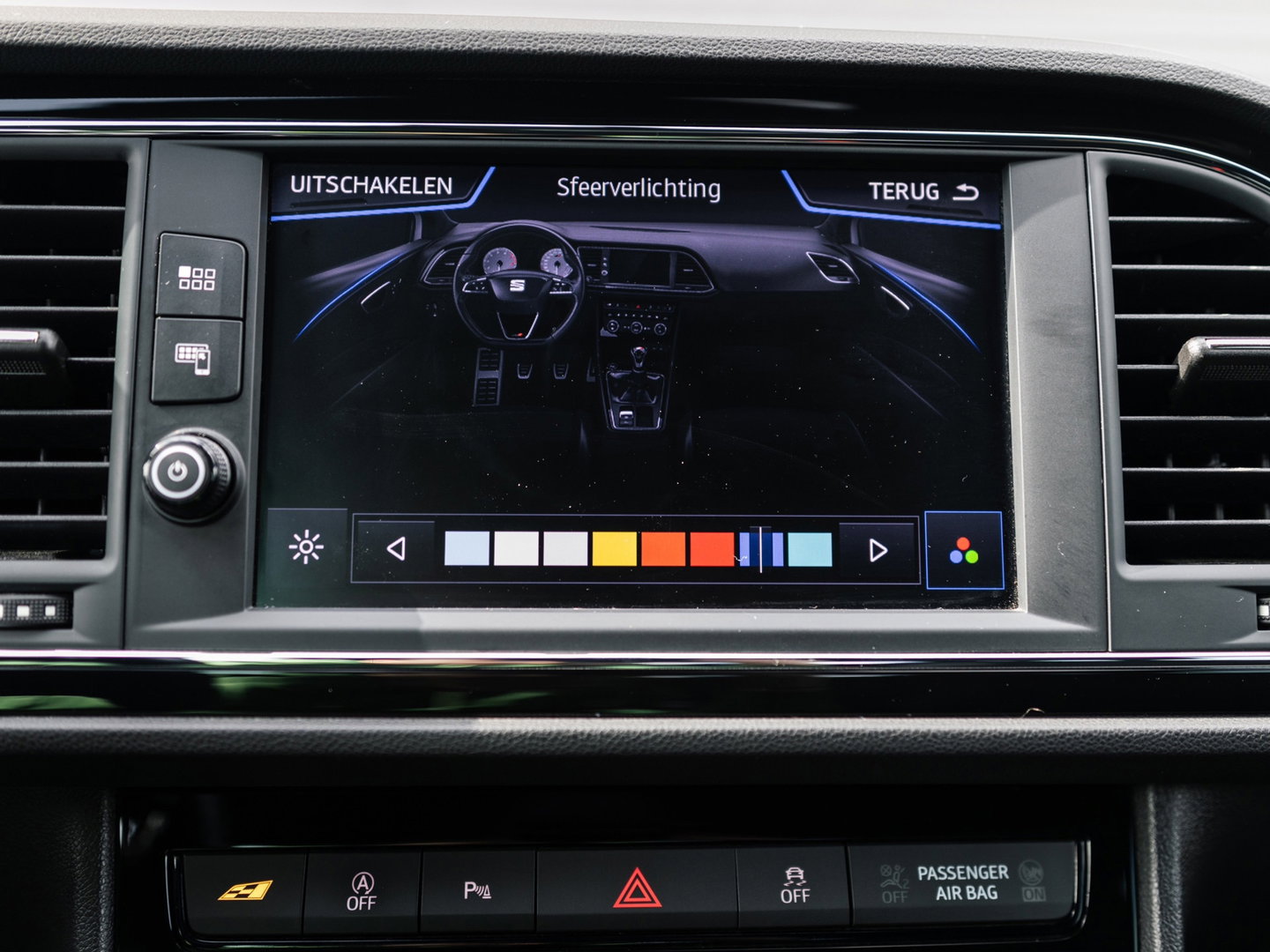 SEAT Leon ST 2.0 TSI CUPRA 300 4DRIVE VIRTUAL BEATS DCC