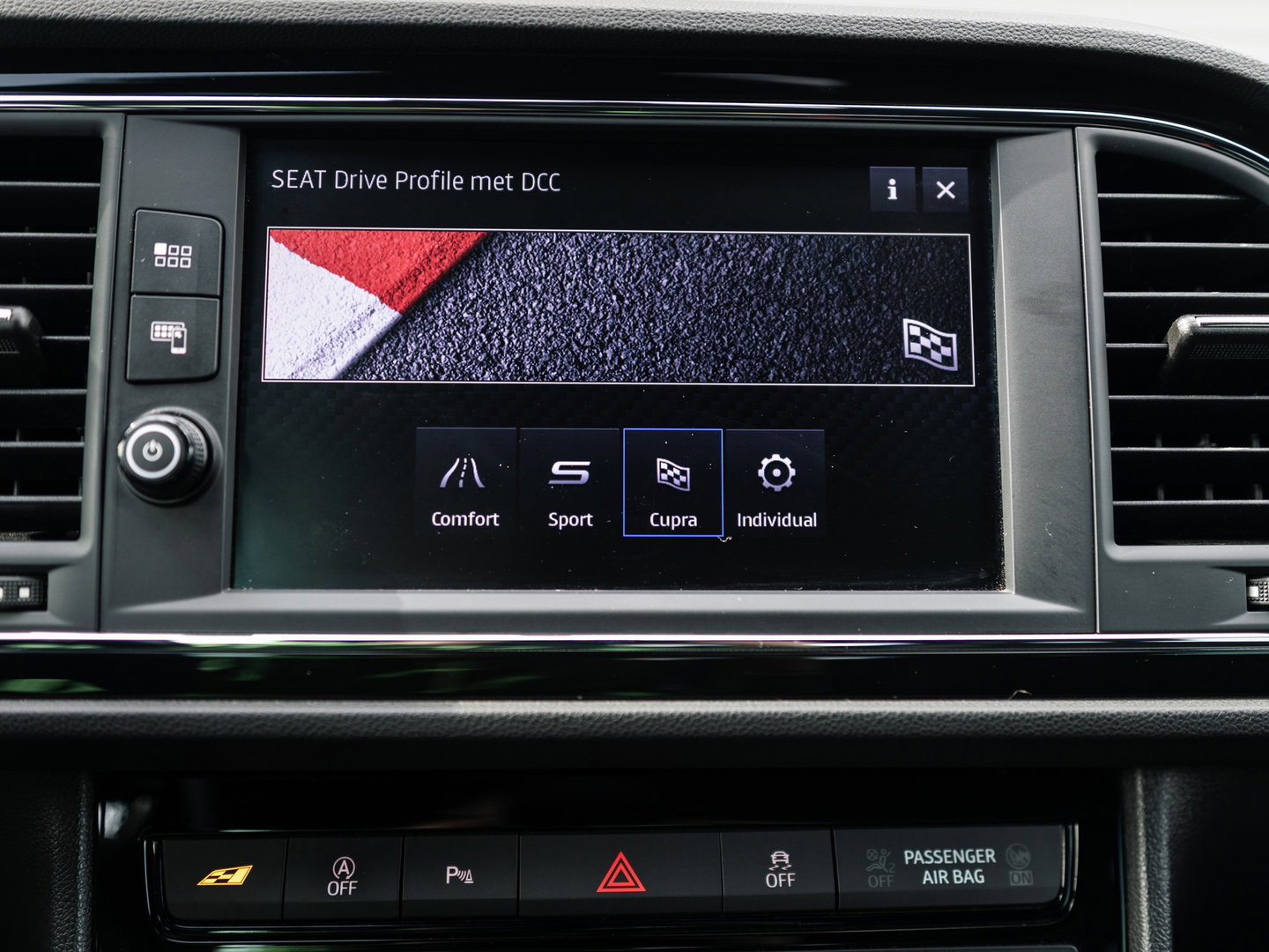 SEAT Leon ST 2.0 TSI CUPRA 300 4DRIVE VIRTUAL BEATS DCC