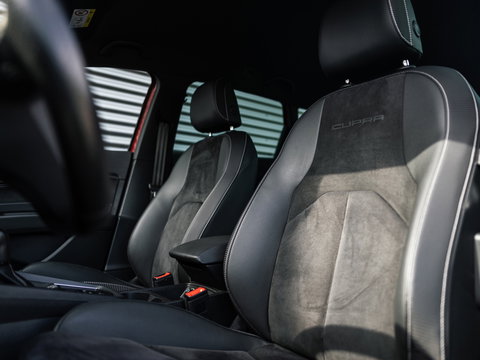 SEAT Leon ST 2.0 TSI CUPRA 300 4DRIVE VIRTUAL BEATS DCC