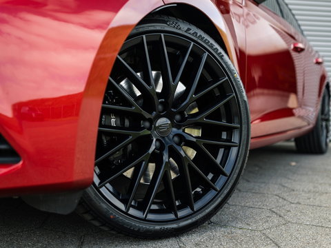 SEAT Leon ST 2.0 TSI CUPRA 300 4DRIVE VIRTUAL BEATS DCC