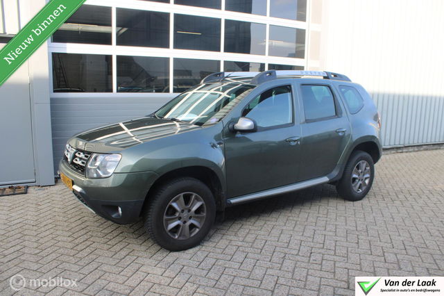 Dacia Duster - 1.2 TCe 4x2 Lauréate | Navigatie | Trekhaak