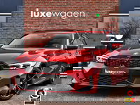 BMW 3 Serie - Touring 330e M-Sport LCI-2 Pano Trekh 360 HUD El-zetels Shadowline