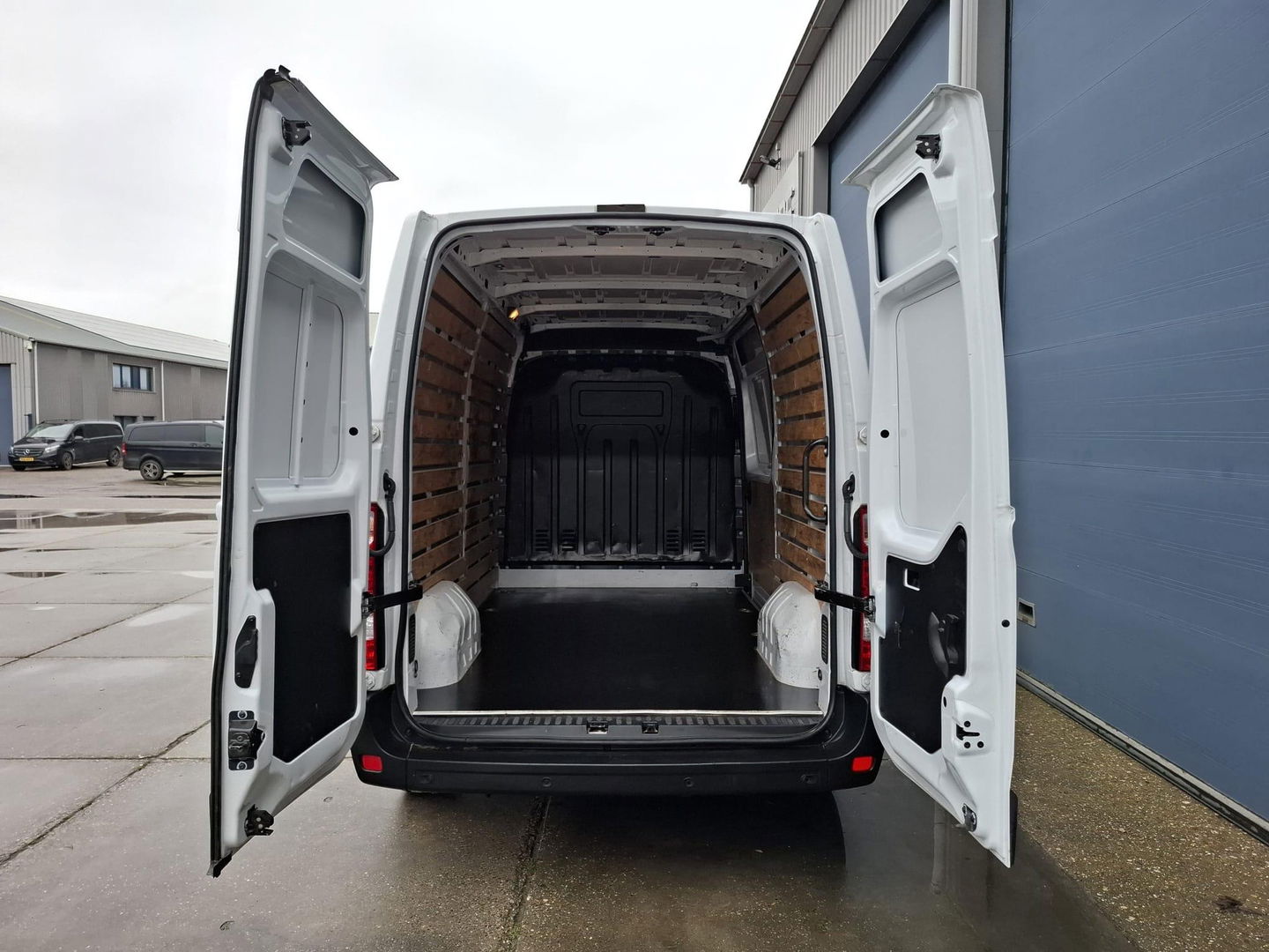 Opel Movano 2.3 Turbo L2H3 CARPLAY / L2H2 / CRUISE CONTROLE / 3 ZITS / NAVI / EURO 6