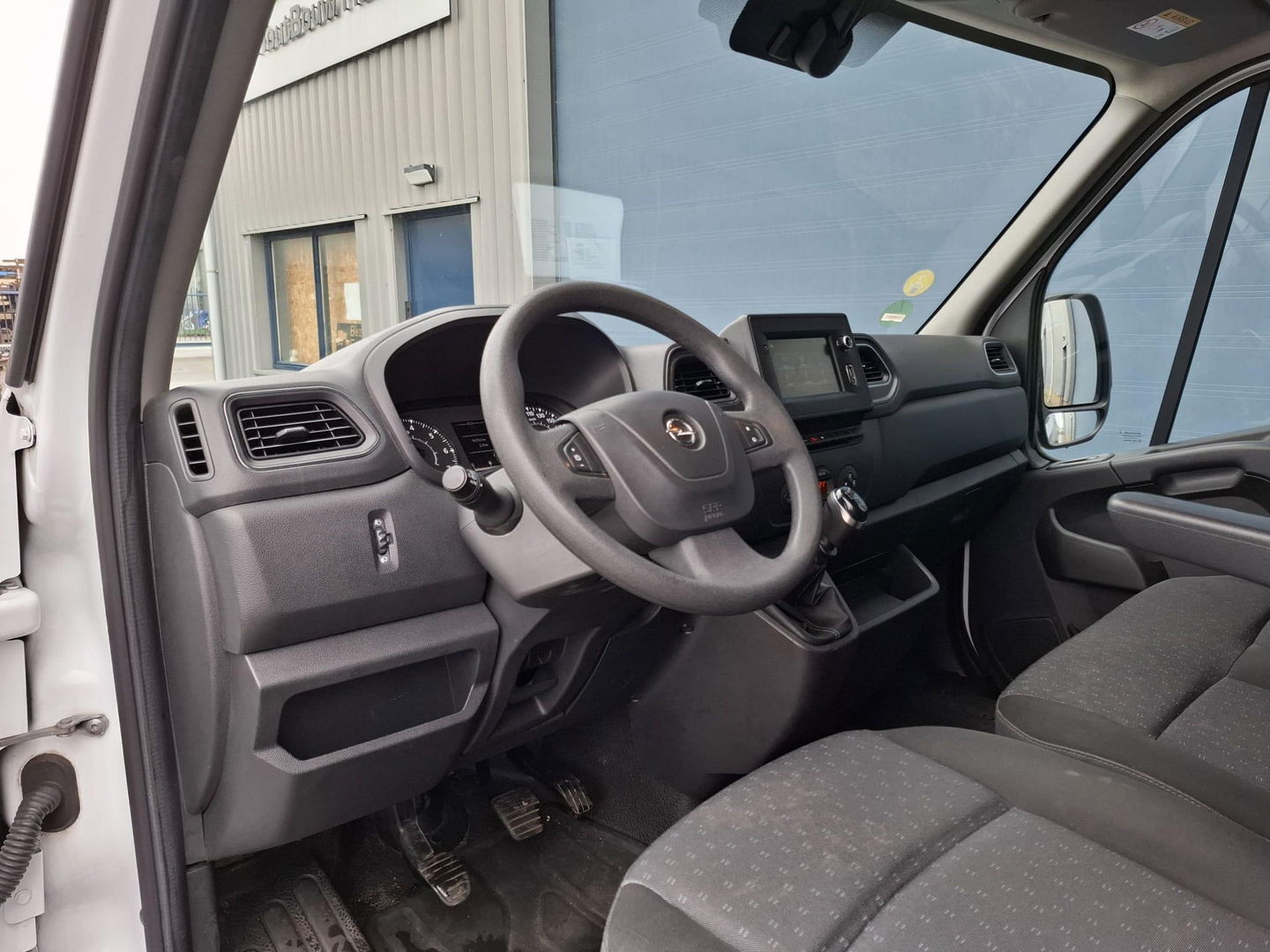 Opel Movano 2.3 Turbo L2H3 CARPLAY / L2H2 / CRUISE CONTROLE / 3 ZITS / NAVI / EURO 6