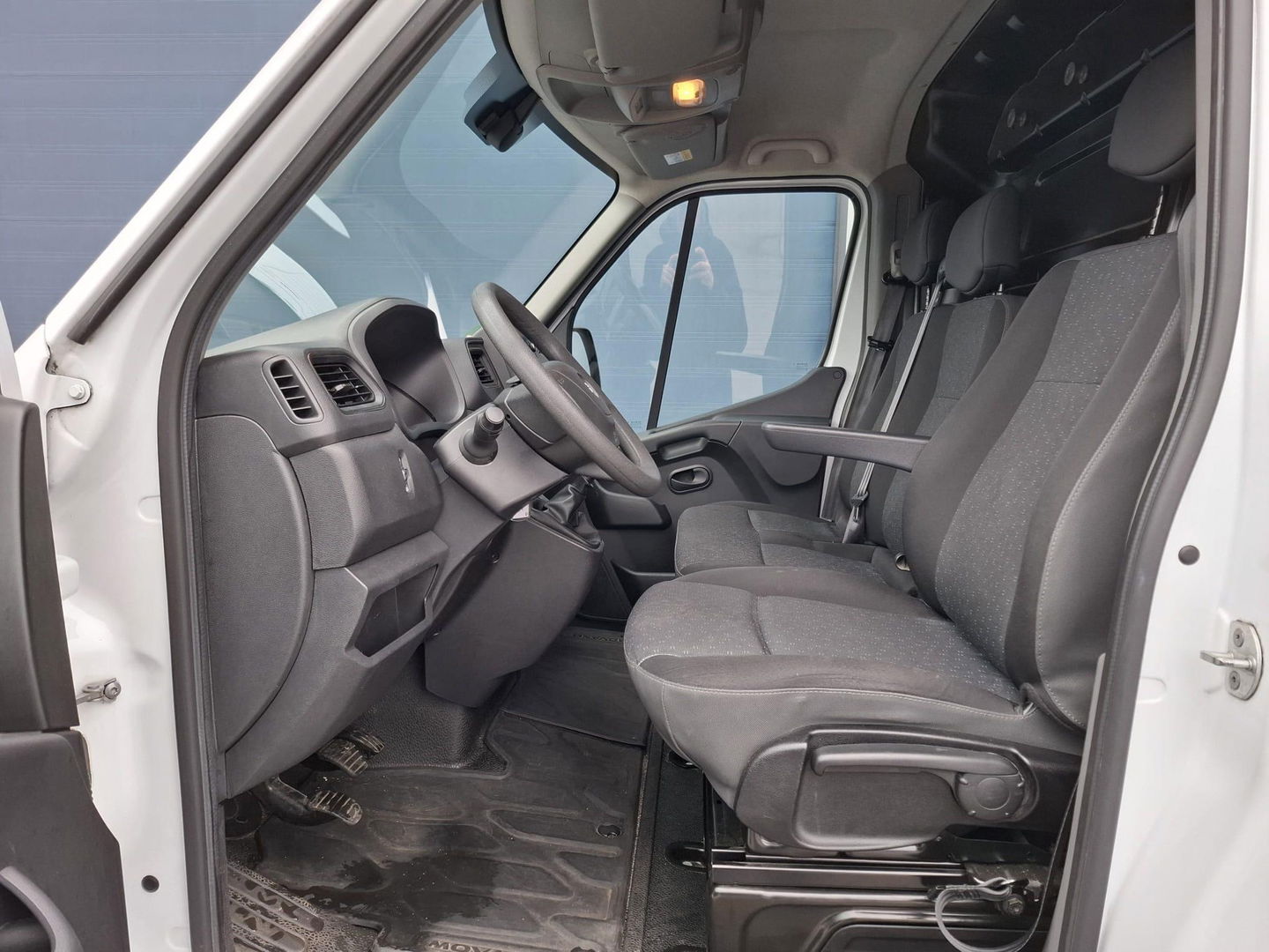 Opel Movano 2.3 Turbo L2H3 CARPLAY / L2H2 / CRUISE CONTROLE / 3 ZITS / NAVI / EURO 6