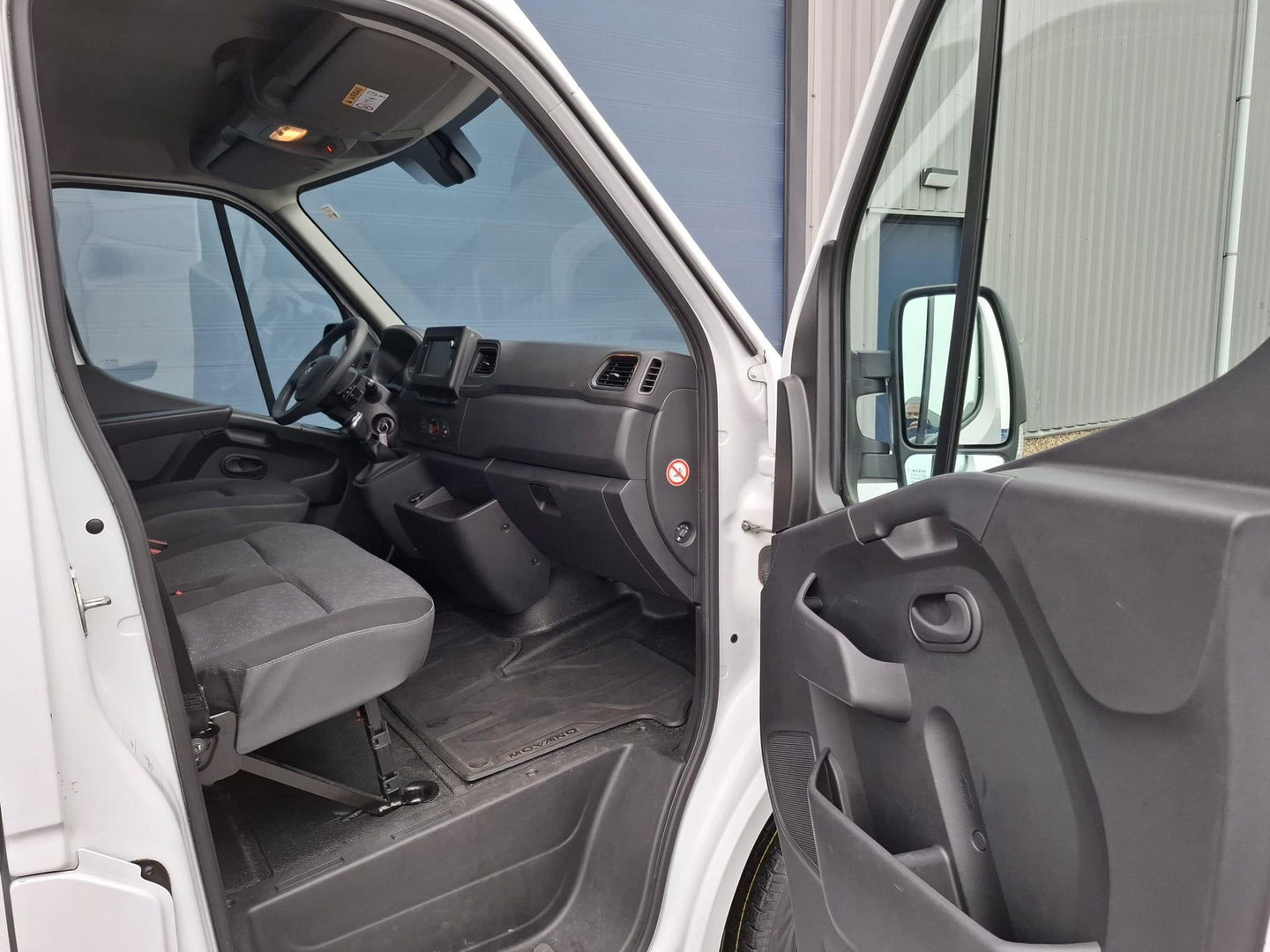 Opel Movano 2.3 Turbo L2H3 CARPLAY / L2H2 / CRUISE CONTROLE / 3 ZITS / NAVI / EURO 6