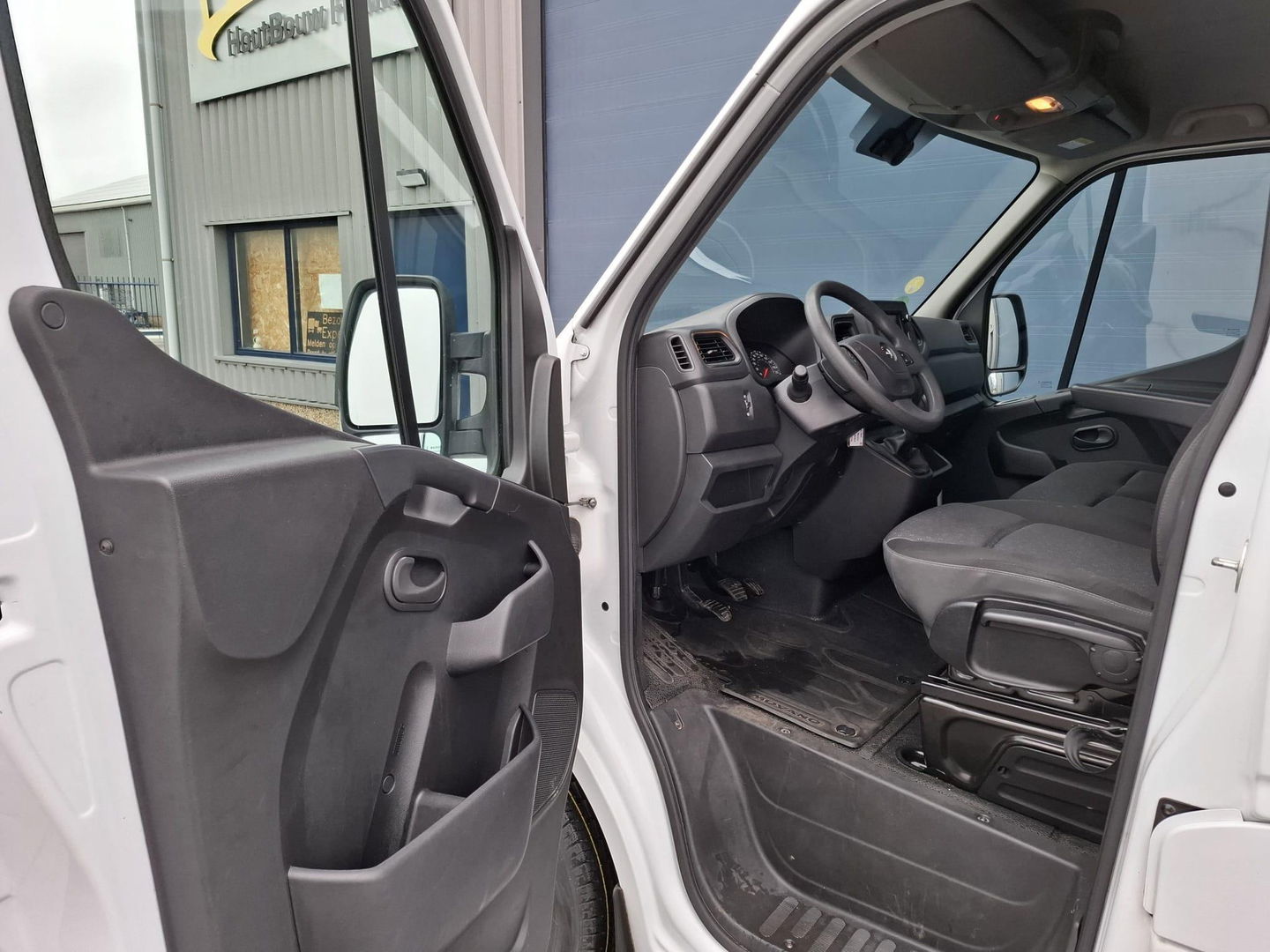 Opel Movano 2.3 Turbo L2H3 CARPLAY / L2H2 / CRUISE CONTROLE / 3 ZITS / NAVI / EURO 6