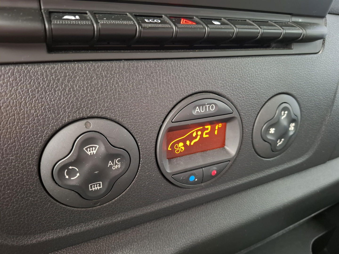 Opel Movano 2.3 Turbo L2H3 CARPLAY / L2H2 / CRUISE CONTROLE / 3 ZITS / NAVI / EURO 6