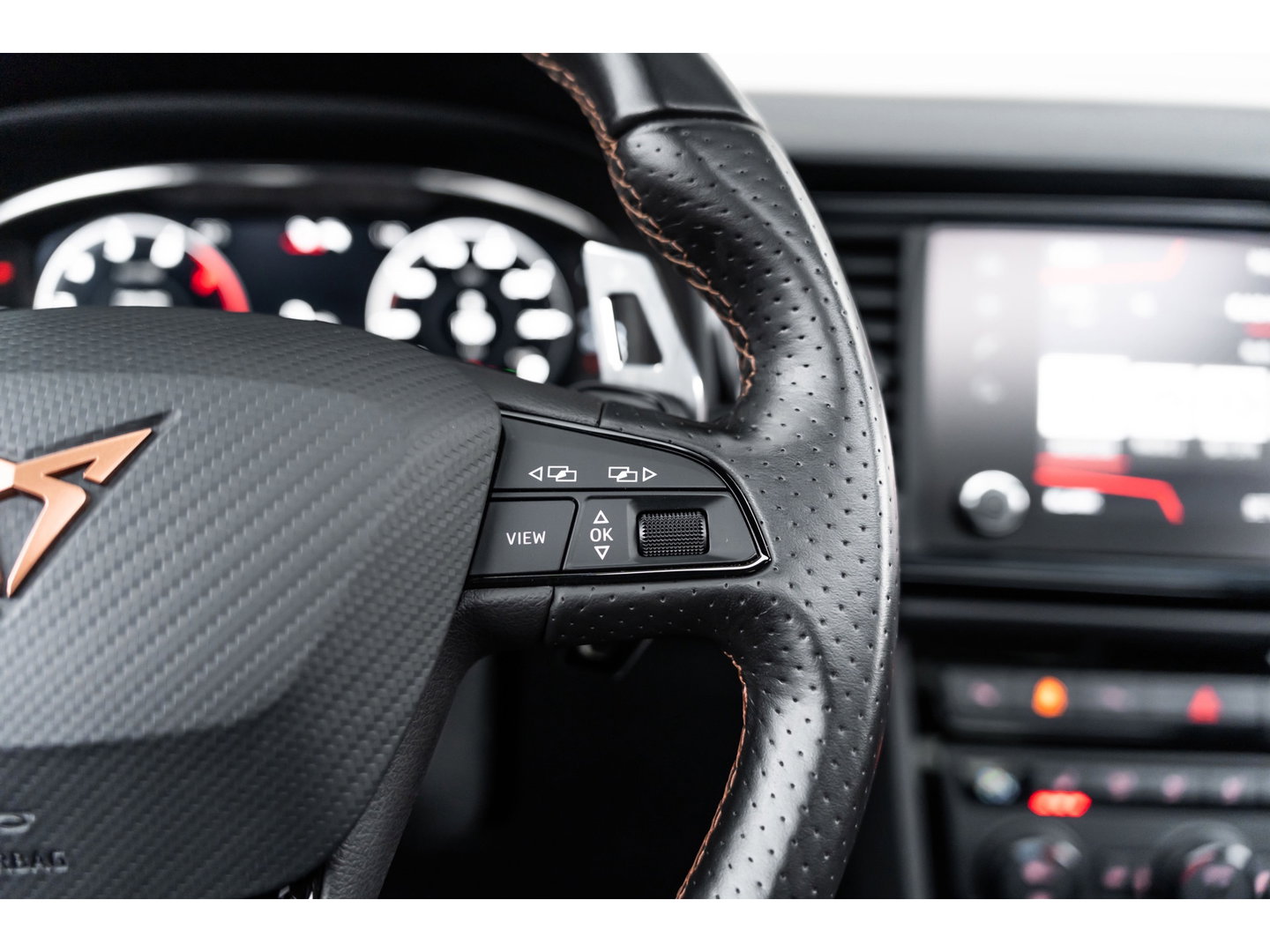 CUPRA Ateca 2.0 TSI 4DRIVE PANO BEATS BREMBO CAMERA KEYLESS