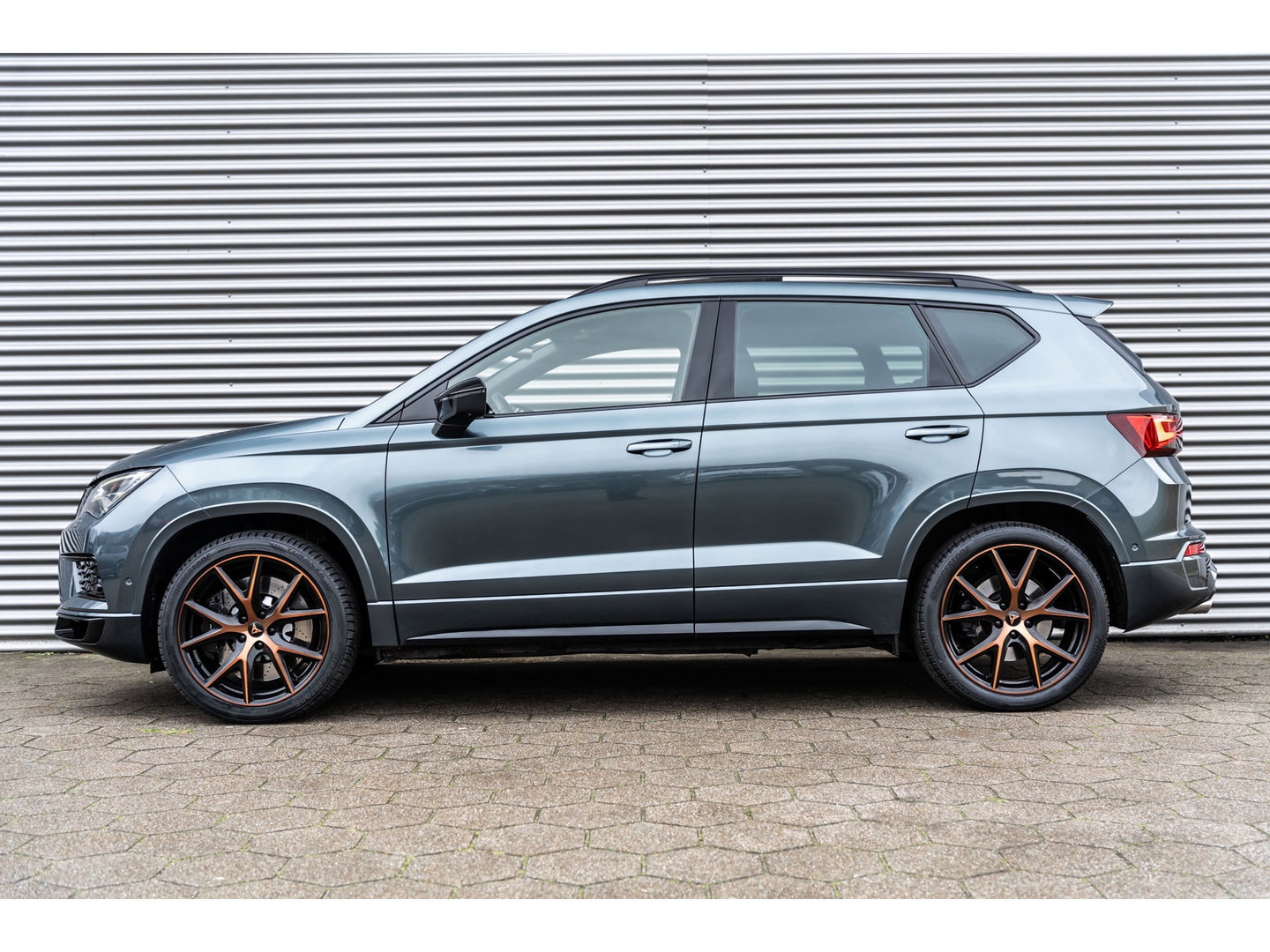 CUPRA Ateca 2.0 TSI 4DRIVE PANO BEATS BREMBO CAMERA KEYLESS