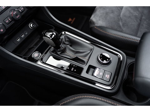 CUPRA Ateca 2.0 TSI 4DRIVE PANO BEATS BREMBO CAMERA KEYLESS