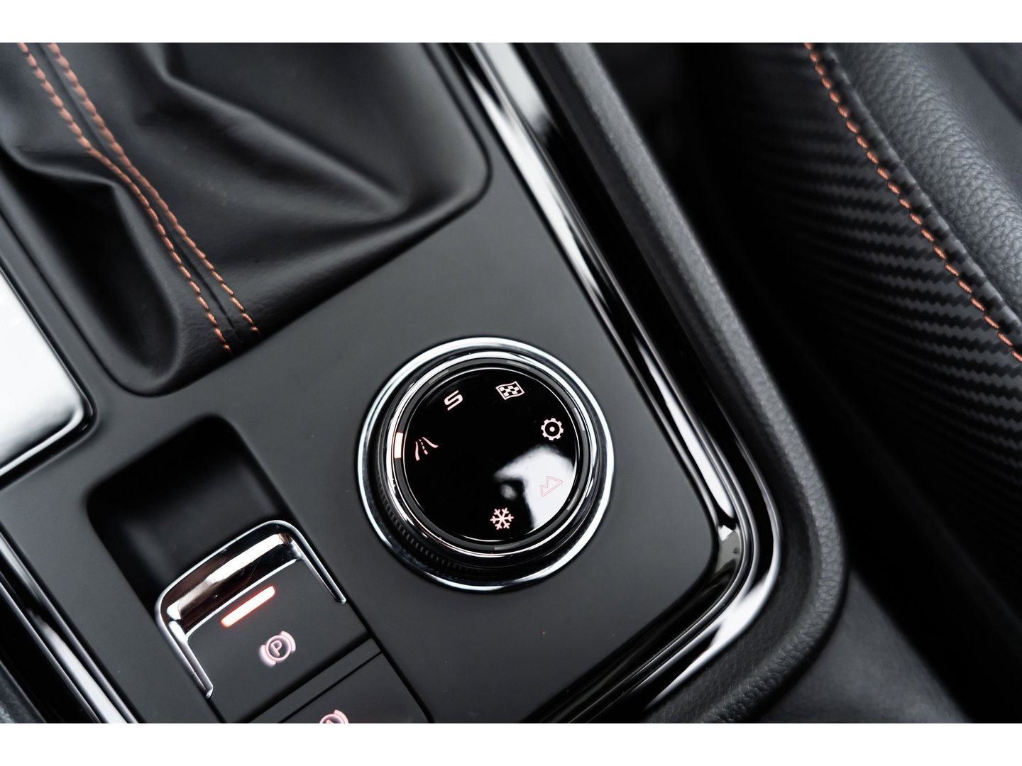 CUPRA Ateca 2.0 TSI 4DRIVE PANO BEATS BREMBO CAMERA KEYLESS