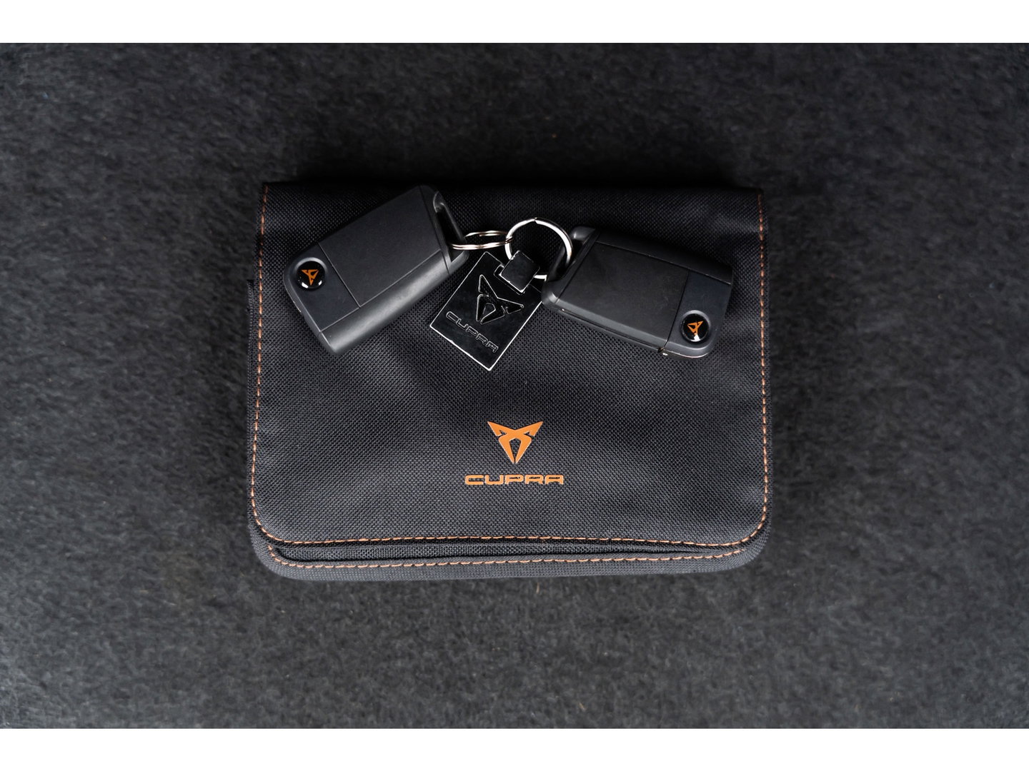 CUPRA Ateca 2.0 TSI 4DRIVE PANO BEATS BREMBO CAMERA KEYLESS