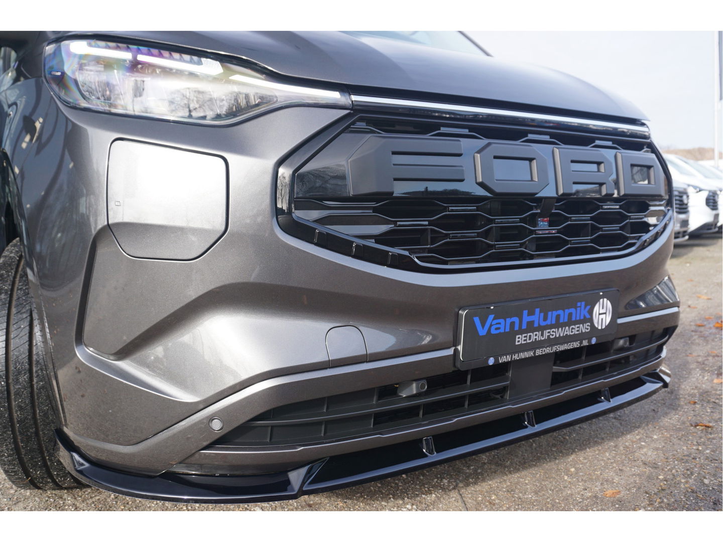 Ford Transit Custom 320L 2.5 PHEV 233PK Dubbel Cabine JWR EDITION PRIJS INCL. BPM !! 13" Navi, Adap. Cruise, Camera, 19" LM, Trekhaak!! NR. HYBDC3