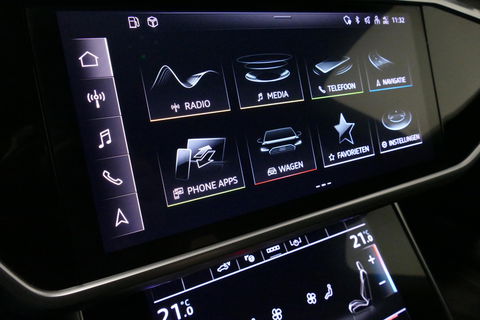 Audi A6 Avant 55 TFSI e quattro S edition Competition / S Line / RS6 Look Diffuser / Maxton Design Bodykit V.2 / Panoramadak / Matrix LED / Apple Carplay - Android Auto / Stoelverwarming / Ambienteverlichting / Stuurwiel verwarming / 21'' LMV / Trekhaak (wegklapb