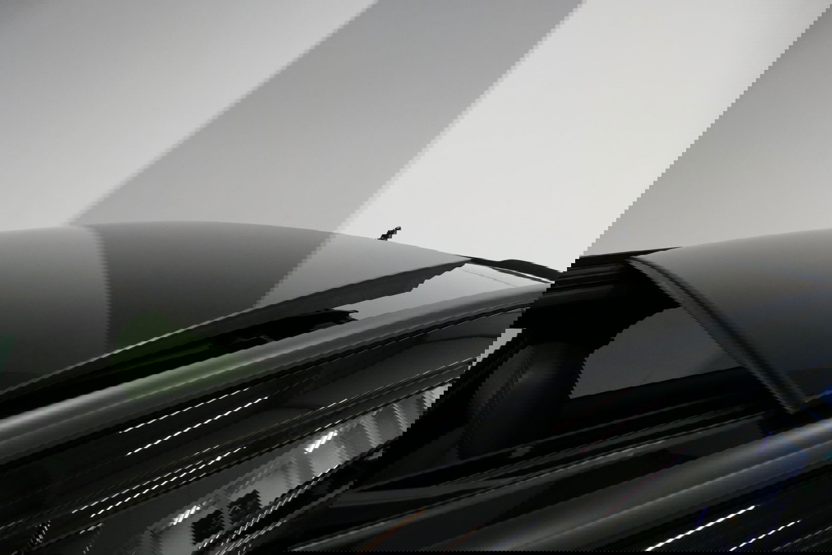 Audi A6 Avant 55 TFSI e quattro S edition Competition / S Line / RS6 Look Diffuser / Maxton Design Bodykit V.2 / Panoramadak / Matrix LED / Apple Carplay - Android Auto / Stoelverwarming / Ambienteverlichting / Stuurwiel verwarming / 21'' LMV / Trekhaak (wegklapb