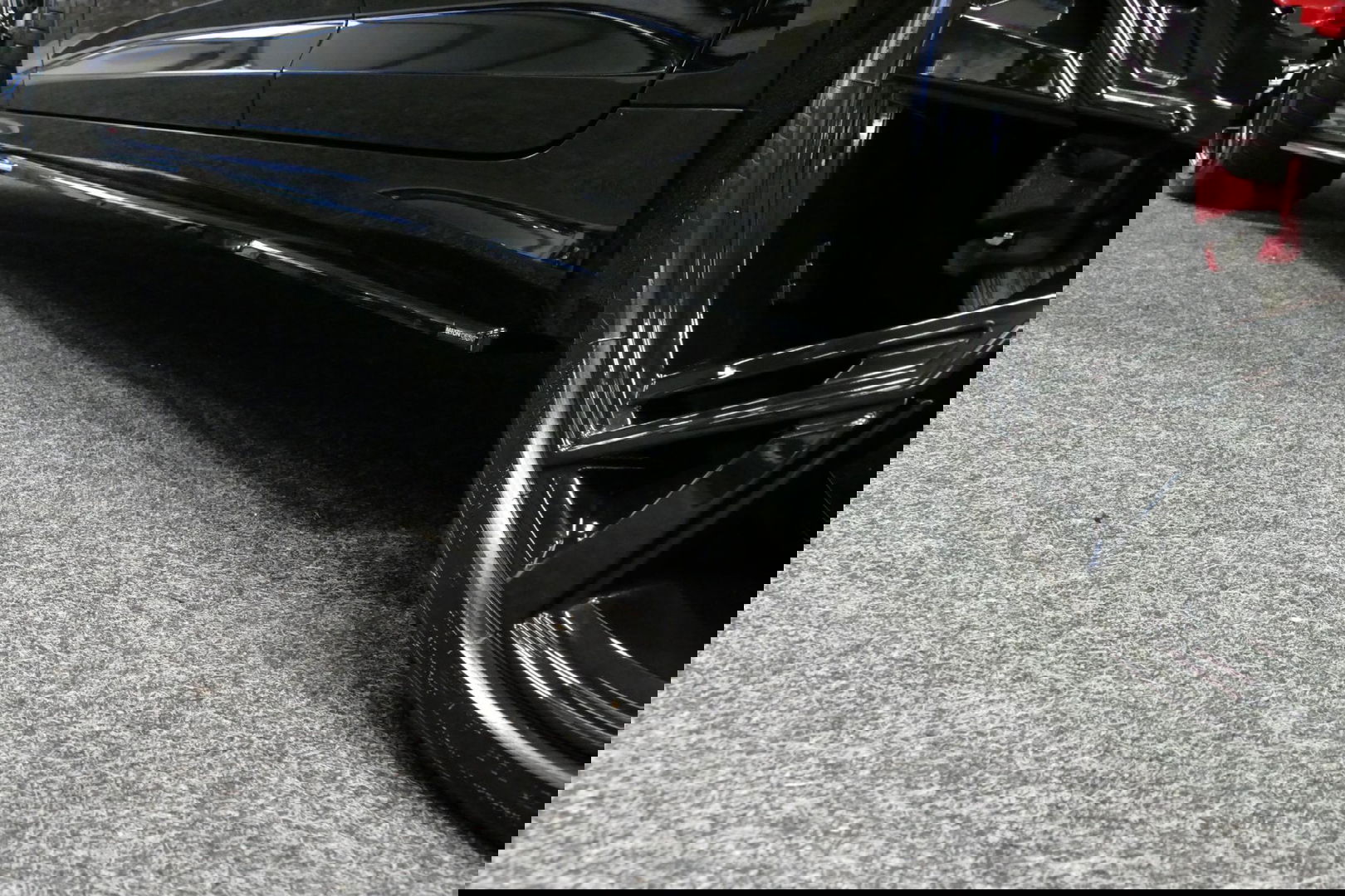 Audi A6 Avant 55 TFSI e quattro S edition Competition / S Line / RS6 Look Diffuser / Maxton Design Bodykit V.2 / Panoramadak / Matrix LED / Apple Carplay - Android Auto / Stoelverwarming / Ambienteverlichting / Stuurwiel verwarming / 21'' LMV / Trekhaak (wegklapb