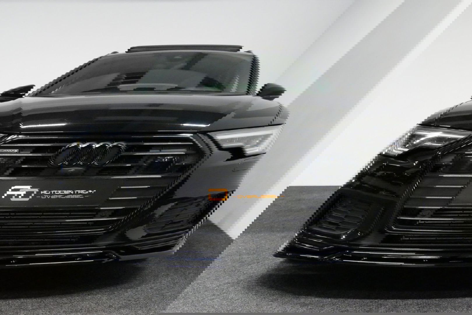 Audi A6 Avant 55 TFSI e quattro S edition Competition / S Line / RS6 Look Diffuser / Maxton Design Bodykit V.2 / Panoramadak / Matrix LED / Apple Carplay - Android Auto / Stoelverwarming / Ambienteverlichting / Stuurwiel verwarming / 21'' LMV / Trekhaak (wegklapb