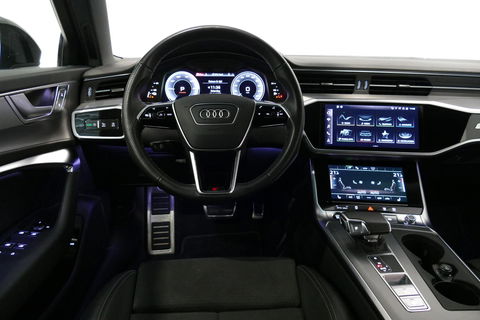 Audi A6 Avant 55 TFSI e quattro S edition Competition / S Line / RS6 Look Diffuser / Maxton Design Bodykit V.2 / Panoramadak / Matrix LED / Apple Carplay - Android Auto / Stoelverwarming / Ambienteverlichting / Stuurwiel verwarming / 21'' LMV / Trekhaak (wegklapb