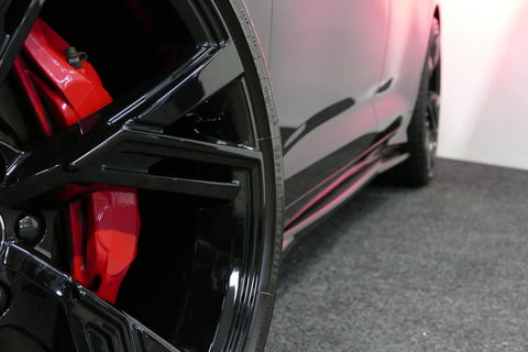 Audi A6 Avant 55 TFSI e quattro S edition Competition / S Line / RS6 Look Diffuser / Maxton Design Bodykit V.2 / Panoramadak / Matrix LED / Apple Carplay - Android Auto / Stoelverwarming / Ambienteverlichting / Stuurwiel verwarming / 21'' LMV / Trekhaak (wegklapb