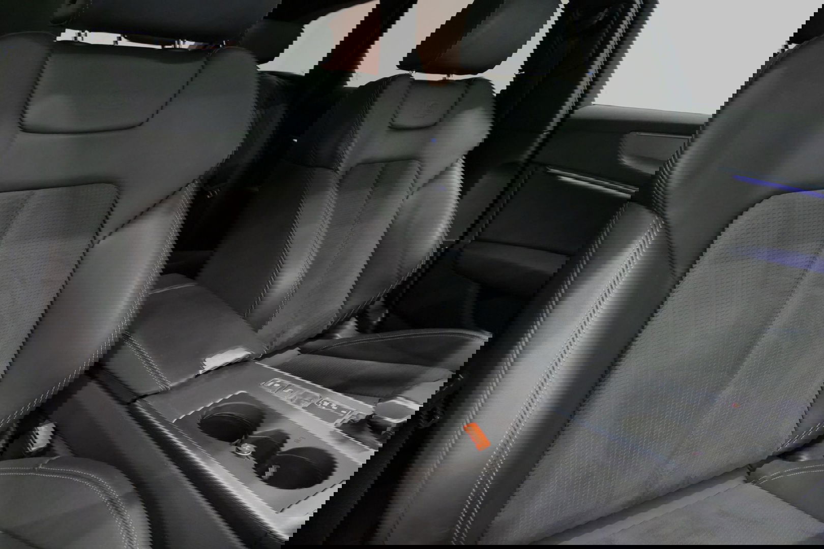 Audi A6 Avant 55 TFSI e quattro S edition Competition / S Line / RS6 Look Diffuser / Maxton Design Bodykit V.2 / Panoramadak / Matrix LED / Apple Carplay - Android Auto / Stoelverwarming / Ambienteverlichting / Stuurwiel verwarming / 21'' LMV / Trekhaak (wegklapb