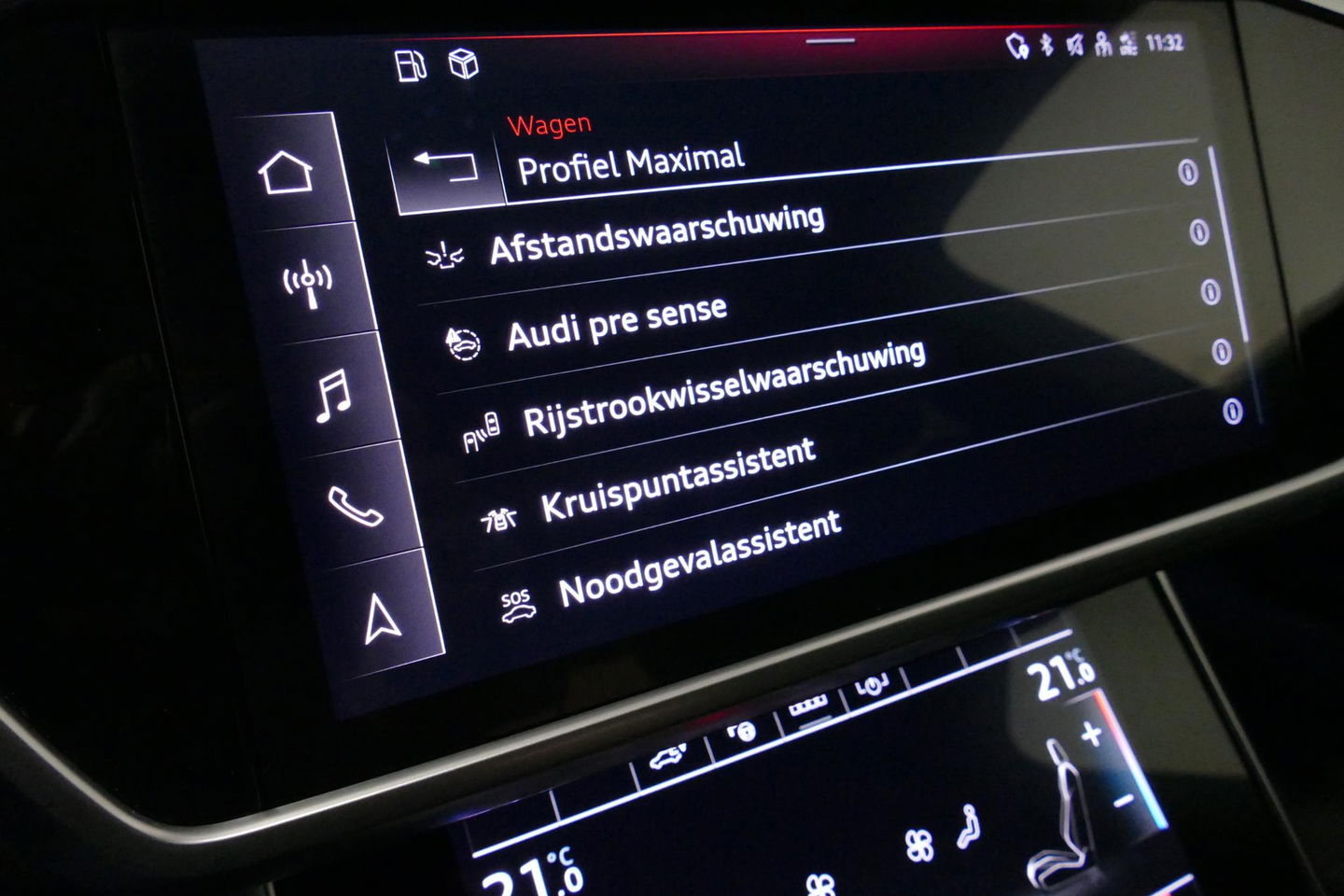 Audi A6 Avant 55 TFSI e quattro S edition Competition / S Line / RS6 Look Diffuser / Maxton Design Bodykit V.2 / Panoramadak / Matrix LED / Apple Carplay - Android Auto / Stoelverwarming / Ambienteverlichting / Stuurwiel verwarming / 21'' LMV / Trekhaak (wegklapb